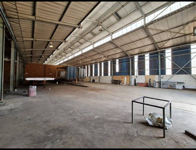 1,000M² WAREHOUSE TO LET IN WADEVILLE
